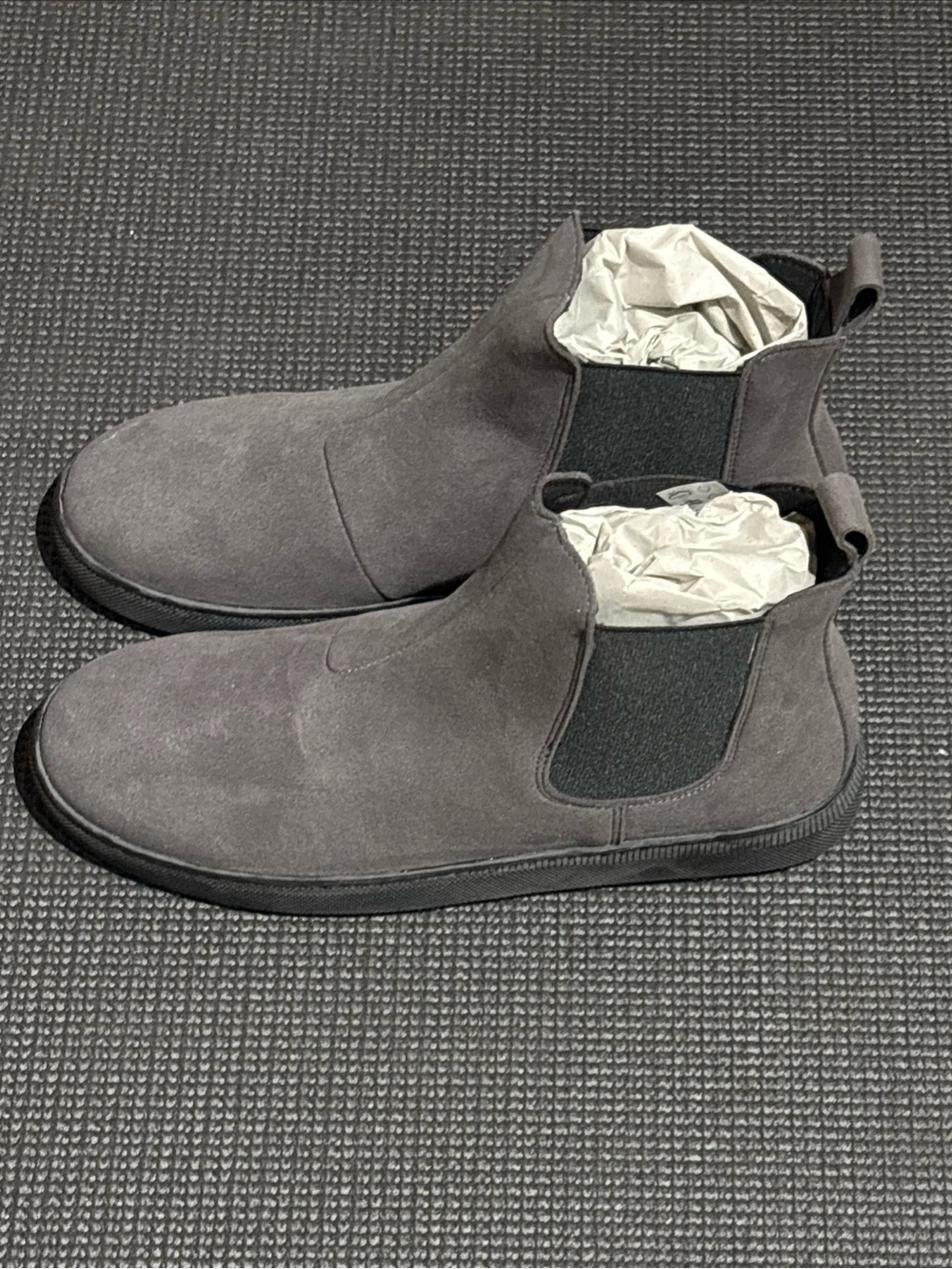 Women’s Vegan Chelsea Boots, 8.5